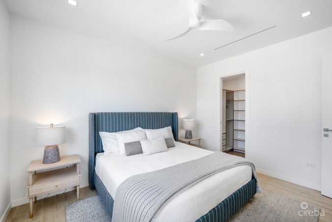 ONE CANAL POINT 535 WITH DOCK