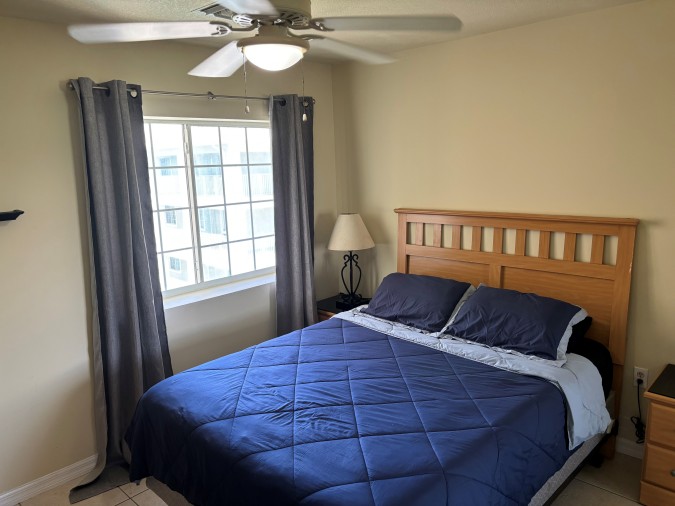 Lakeside 2 bedroom rental