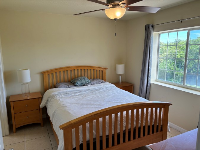 Lakeside 2 bedroom rental