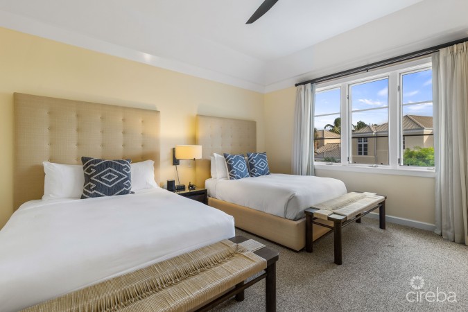 RITZ CARLTON - EXCLUSIVE RESORTS RESIDENCE