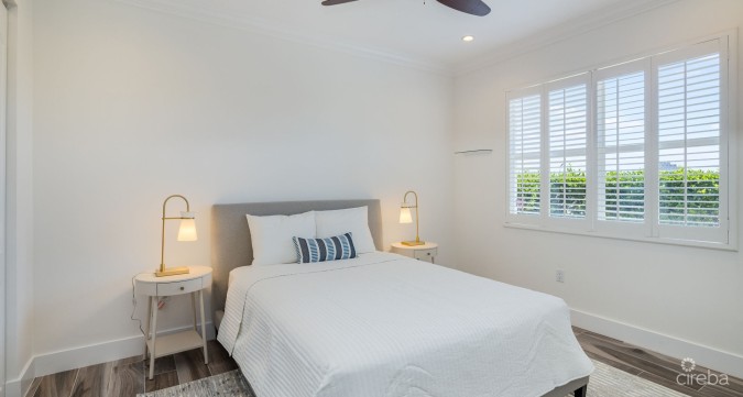 THE SHORES FAMILY HOME