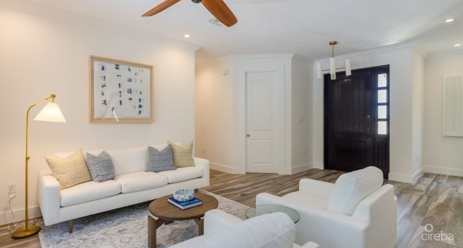 THE SHORES FAMILY HOME