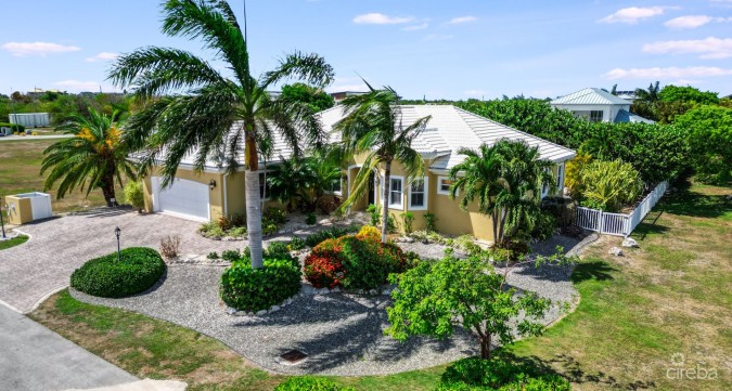 THE SHORES FAMILY HOME