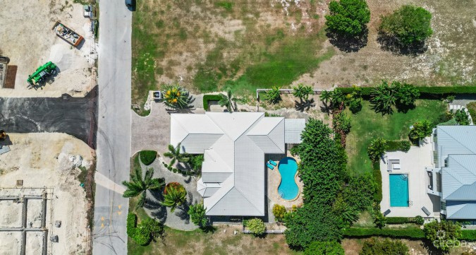 THE SHORES FAMILY HOME