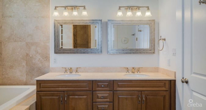 THE SHORES FAMILY HOME