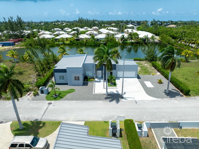 TARPON CIRCLE 4 BED FAMILY HOME