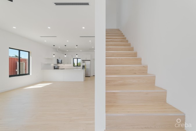 LUMINA - 3 BED 3.5 BATH W/OFFICE - DUPLEX - #2