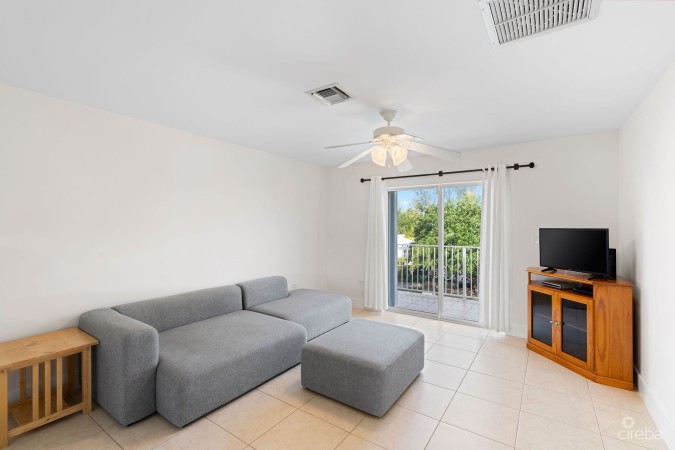 CAYMAN ESCAPE #7 CANALFRONT WITH DOCK