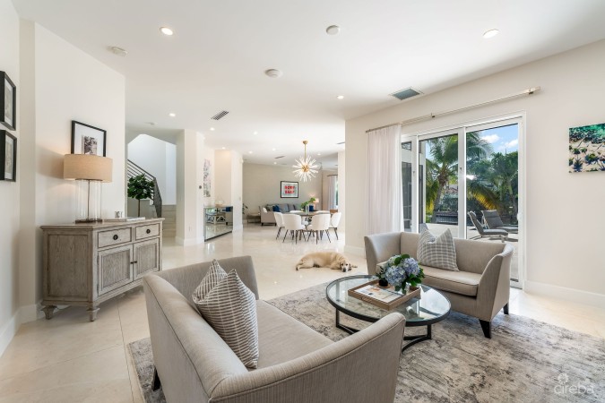 CYPRESS POINTE NORTH STAND ALONE RESIDENCE IN  CRYSTAL HARBOUR