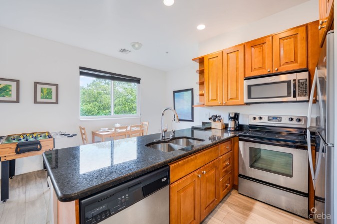 3BED SMB--PARK PLACE