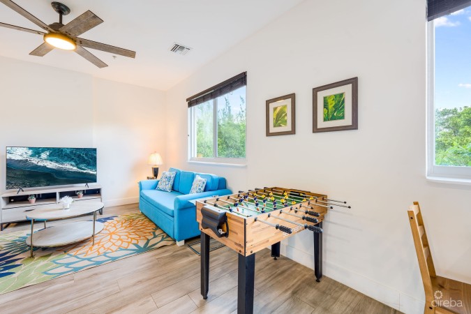 3BED SMB--PARK PLACE