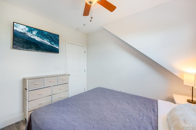 3BED SMB--PARK PLACE