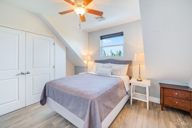 3BED SMB--PARK PLACE