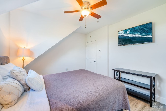 3BED SMB--PARK PLACE