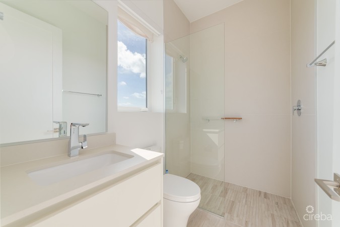 AURA #401 PENTHOUSE - SOUTH SOUND