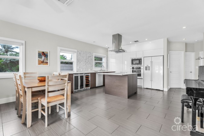 OLD PROSPECT GROVES - OCEANFRONT RESIDENCE #11