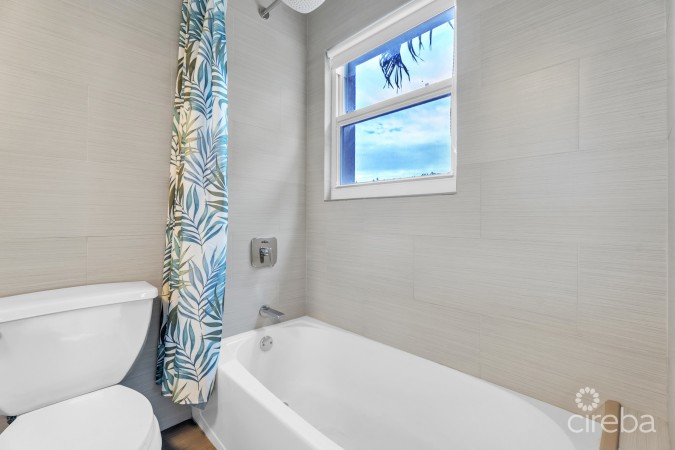 OLD PROSPECT GROVES - OCEANFRONT RESIDENCE #11