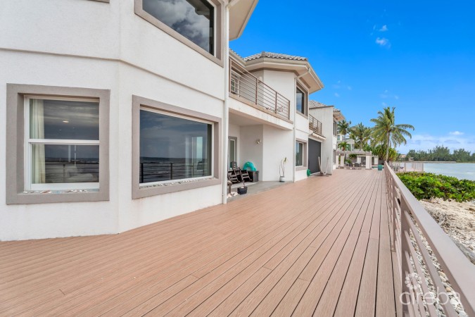 OLD PROSPECT GROVES - OCEANFRONT RESIDENCE #11