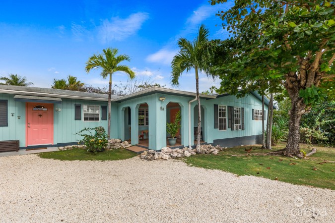 STARLET CRESCENT DUPLEX, WEST BAY