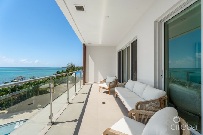 AURA PENTHOUSE #404
