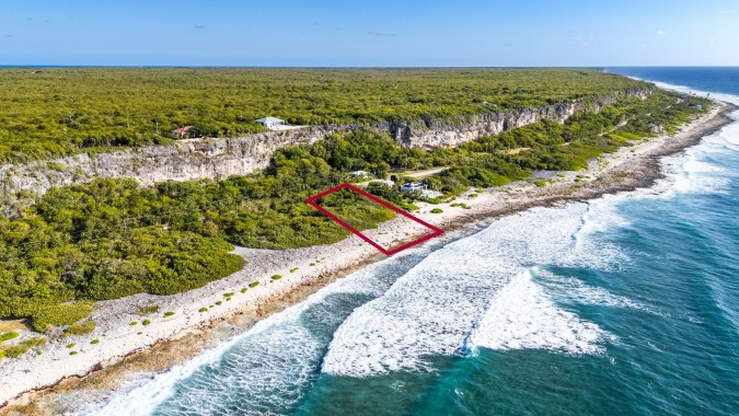 SOUTHSIDE EAST SANDY SEAFRONT LOT