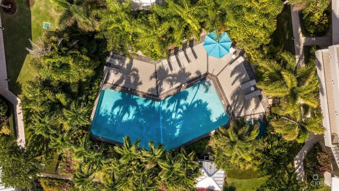 BEACHFRONT BLISS AT CAYMAN CLUB | SEVEN MILE BEACH