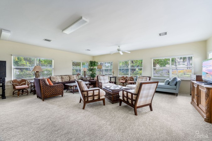 BEACHFRONT BLISS AT CAYMAN CLUB | SEVEN MILE BEACH