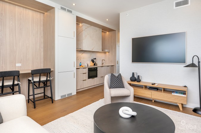 THE GROVE TOO - UNIT 75