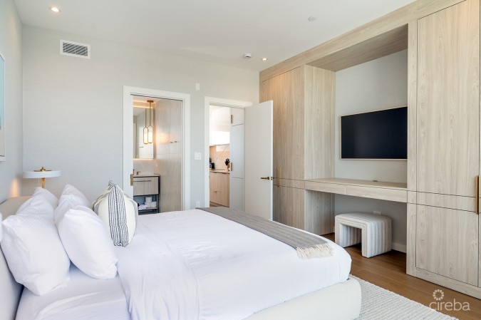 THE GROVE TOO - UNIT 75