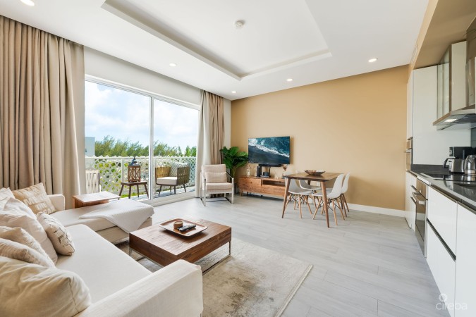 PRIME 1-BED CONDO AT THE GROVE | STEPS TO SMB & RESORT-STYLE LIVING