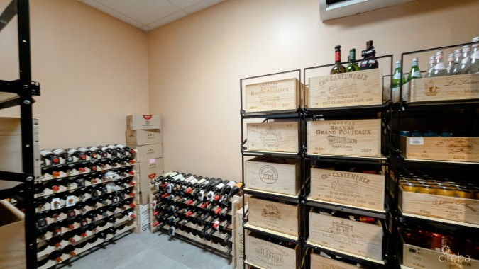 V20 - WINE BAR & RESTAURANT FOR SALE