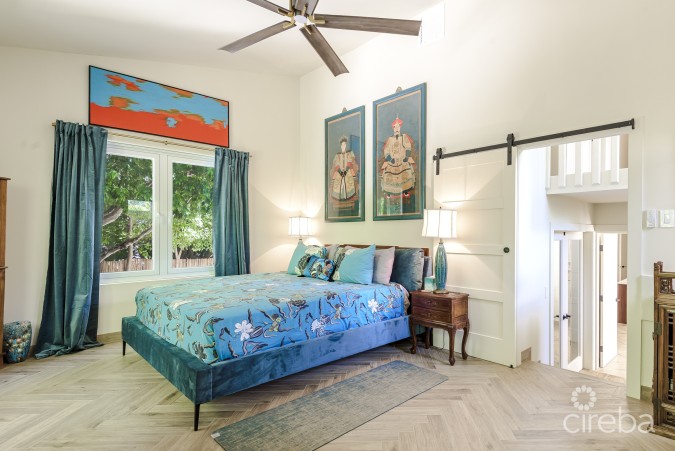 REMASTERED MID-CENTURY MODERN HOME