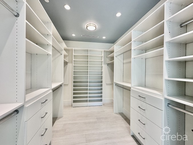 SOUTH BAY RESIDENCE IN SOUTH SOUND