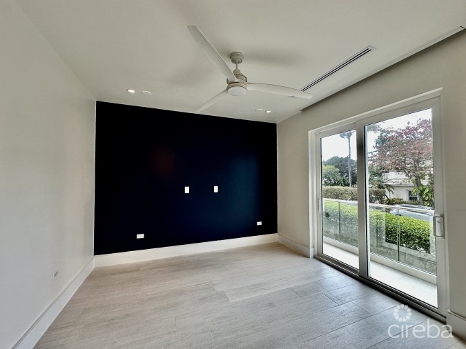 SOUTH BAY RESIDENCE IN SOUTH SOUND