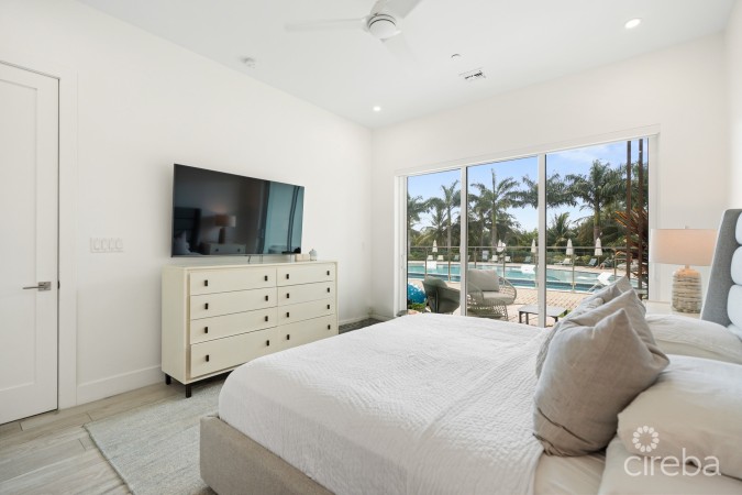 AURA #107, - GROUND FLOOR 3 BED POOLFRONT RESIDENCE
