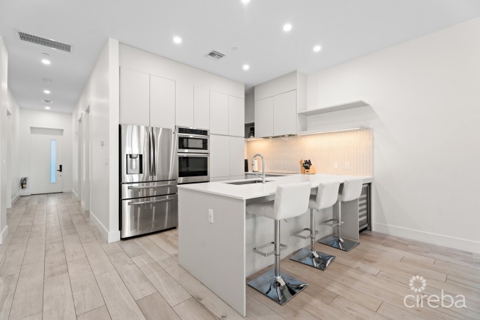 AURA #107, - GROUND FLOOR 3 BED POOLFRONT RESIDENCE