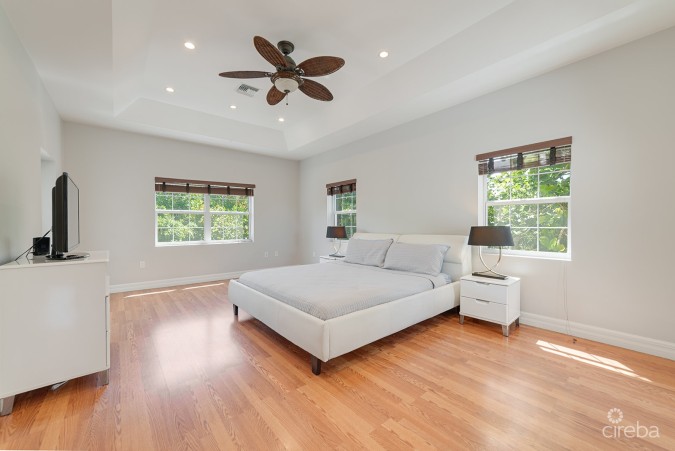 SOUTH SOUND 4 BED SINGLE FAMILY HOME W/ POOL IN GATED COMMUNITY