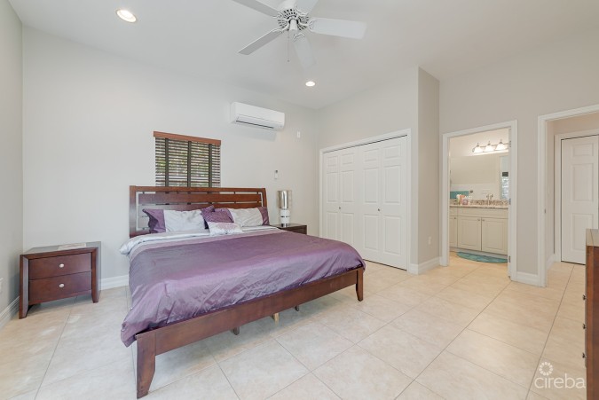 SOUTH SOUND 4 BED SINGLE FAMILY HOME W/ POOL IN GATED COMMUNITY