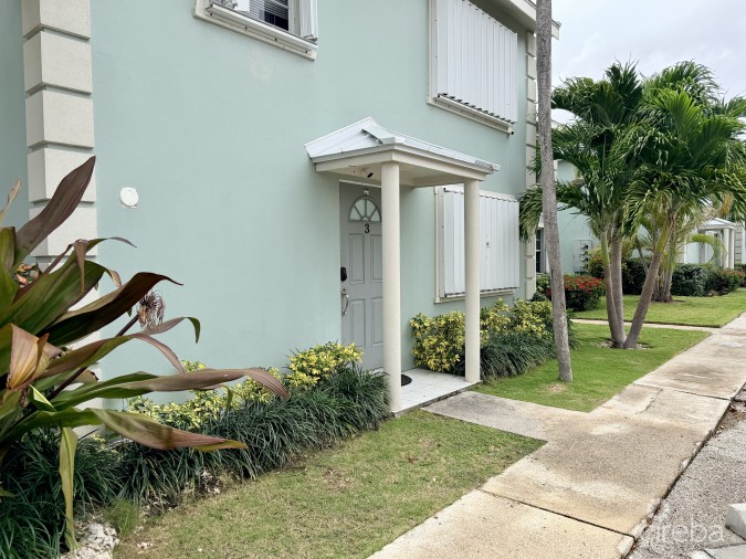 TROPICAL HAVEN - REMODELED 3 BEDROOM CONDO!