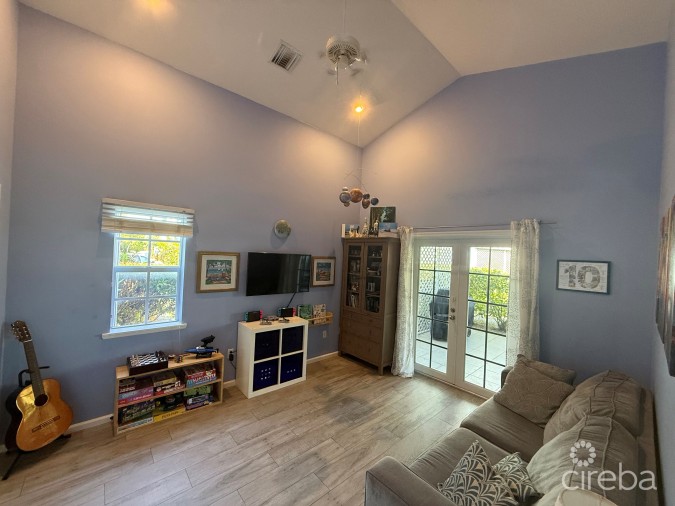 STUNNING 3 BED MYSTIC RETREAT GT