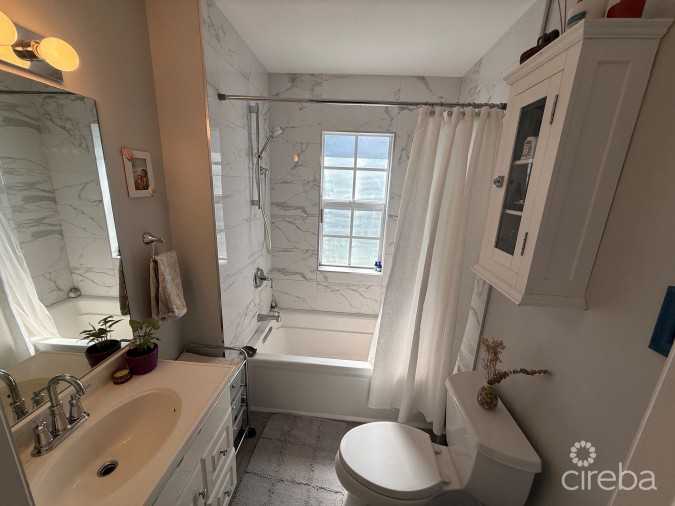 STUNNING 3 BED MYSTIC RETREAT GT