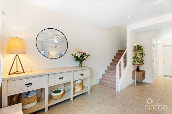 CAYMAN CROSSING 33, BEAUTIFULLY RENOVATED TOWNHOME