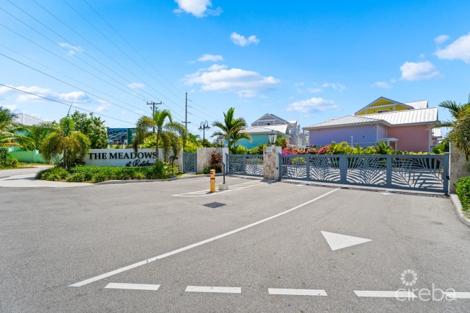 THE MEADOWS AT BATABANO - 3 BED TOWNHOME WITH ROOF TERRACE