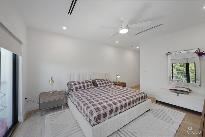 SALT AIR TOWNHOME END UNIT 4 BED