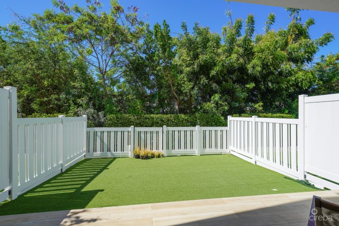 SALT AIR TOWNHOME END UNIT 4 BED