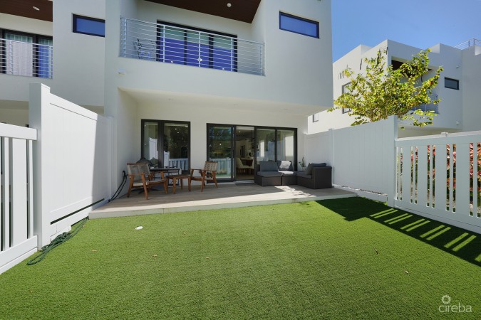 SALT AIR TOWNHOME END UNIT 4 BED