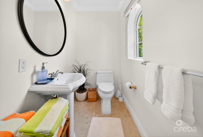 PALACADES VILLA 1 ON PROSPECT POINT