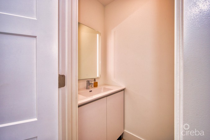 SUNSET POINT #17 - AIR B N B 5 STAR RATED TOP PERFORMER