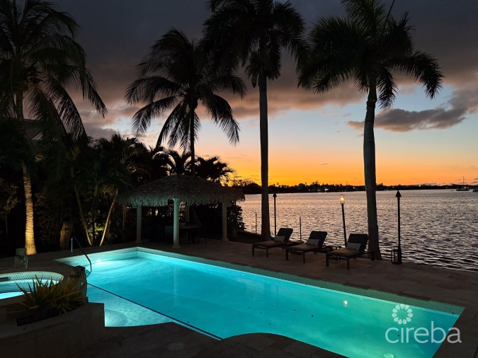 CRYSTAL HARBOUR - OCEAN FRONT HOME