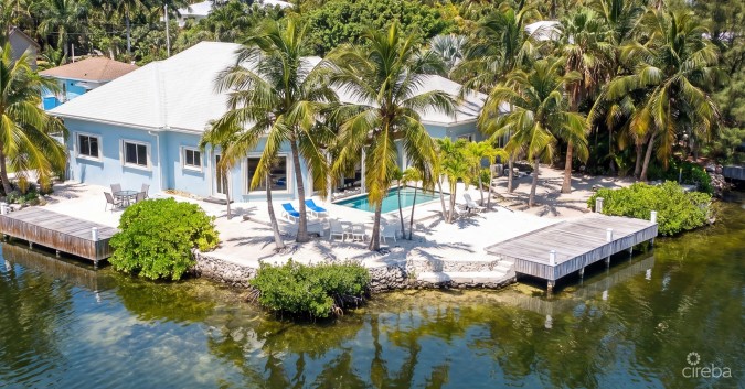 WATERFRONT LIVING REDEFINED